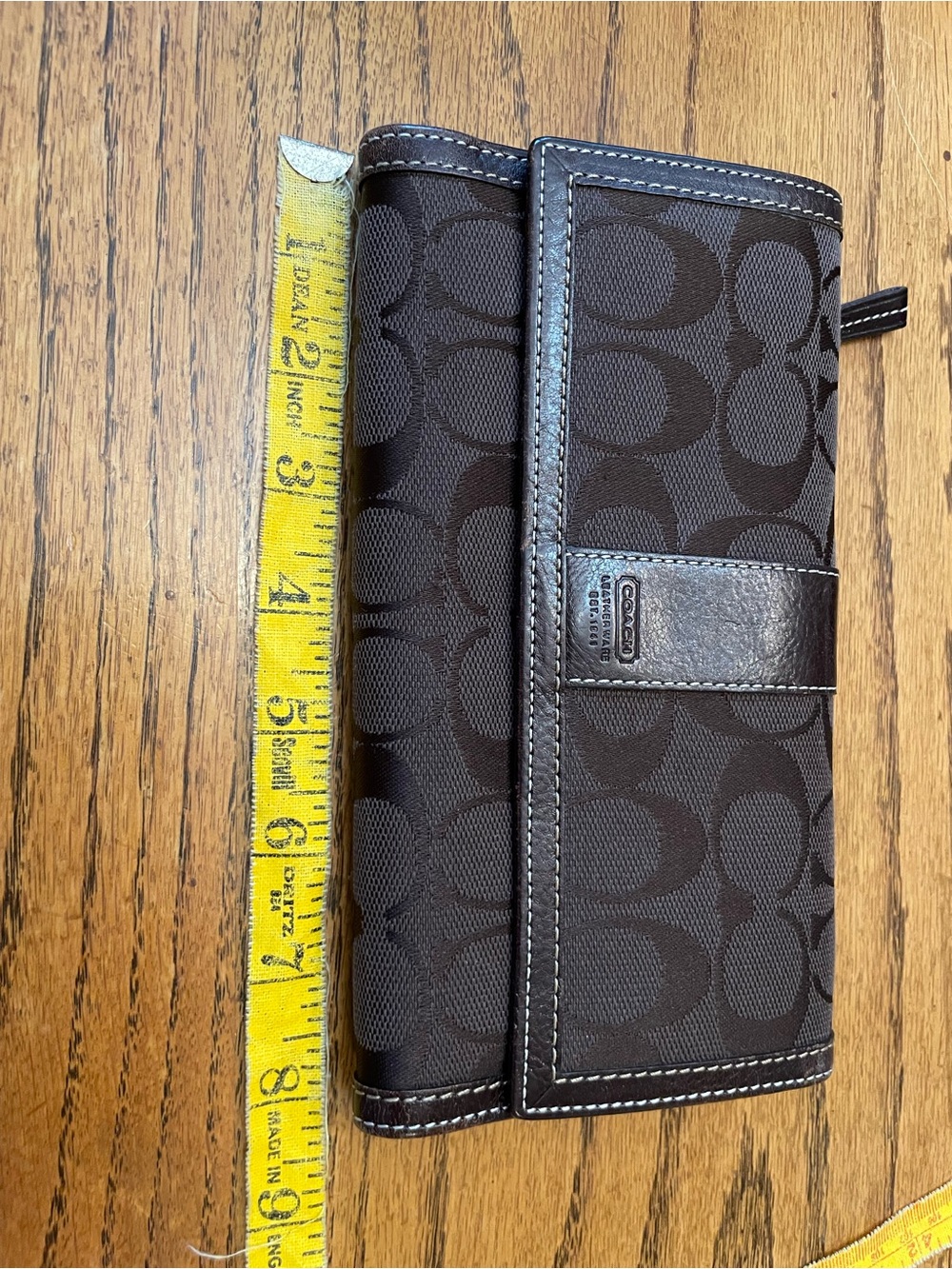 Coach Brown Signature Canvas Continental Wallet - Picture 3 of 9